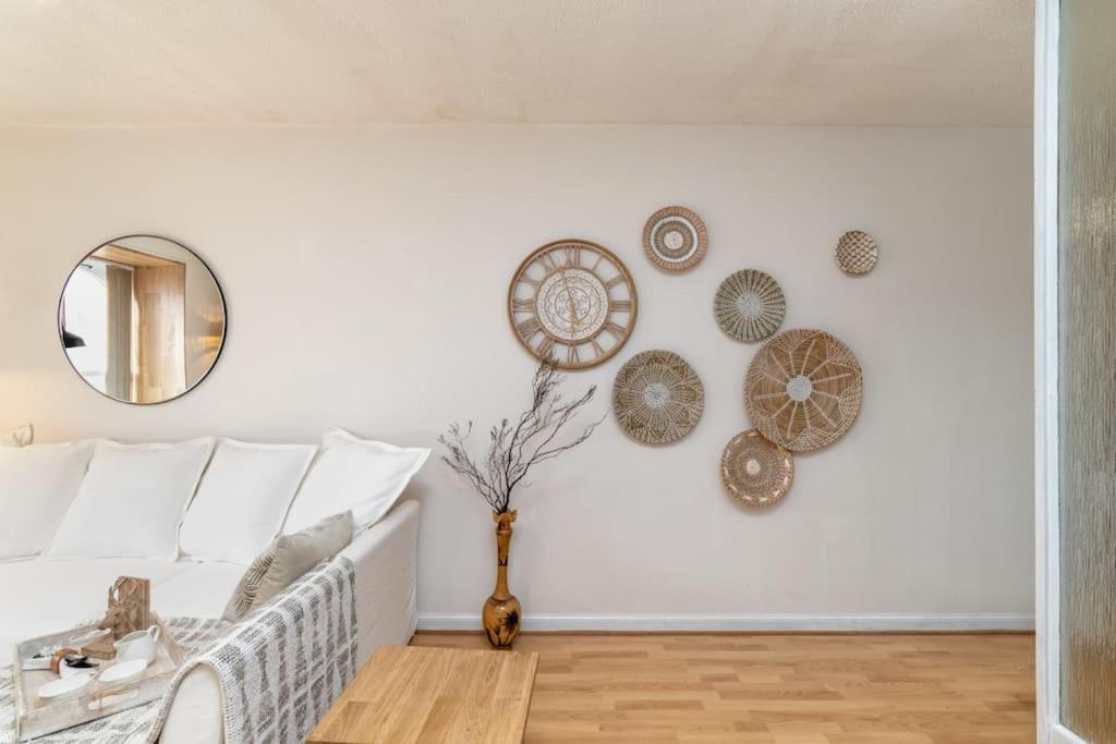 Silver Stone Suite - in the heart of Aberdeen Buitenkant foto