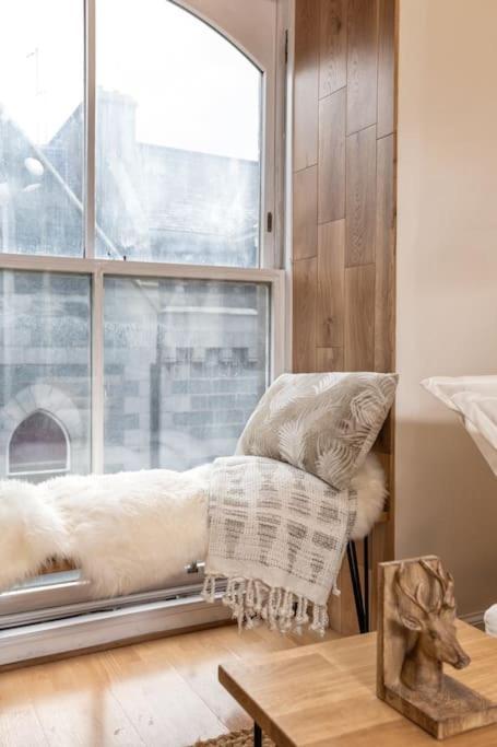 Silver Stone Suite - in the heart of Aberdeen Buitenkant foto